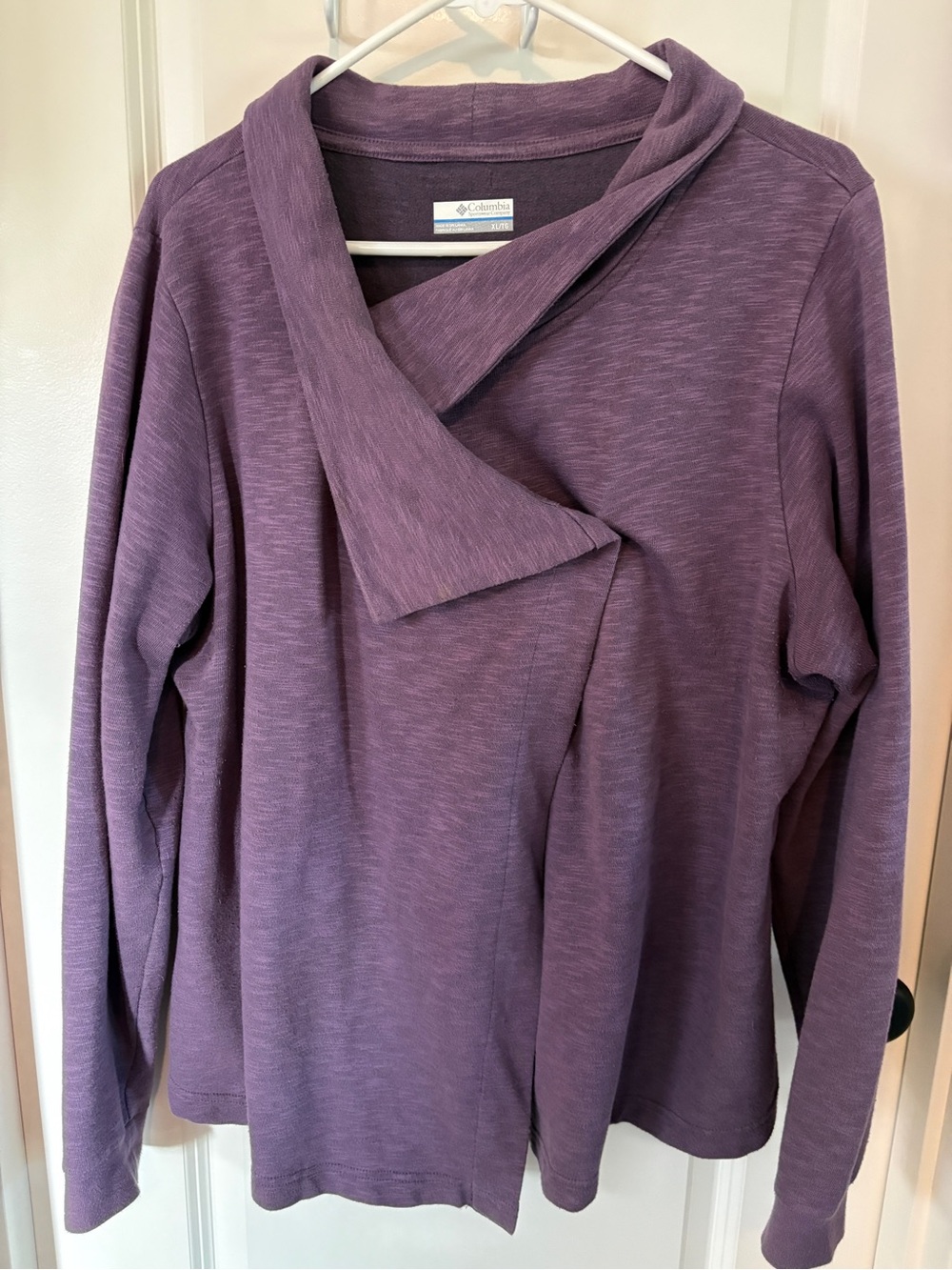 Columbia Women's Downtime Wrap Sweater. Heathered Purple. Size XL